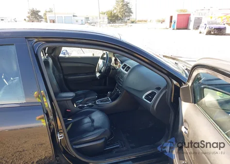 2013 Dodge Avenger Sxt из США, поврежденный, VIN 1C3CDZCG3DN623110